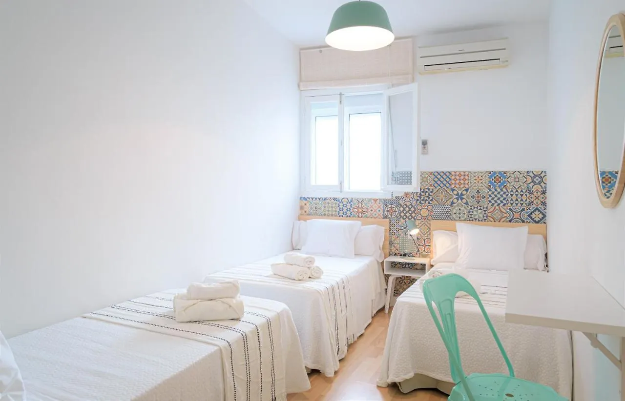 Guest house Hostal La Calzada Tarifa