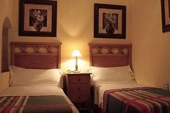 Hostal La Calzada Tarifa